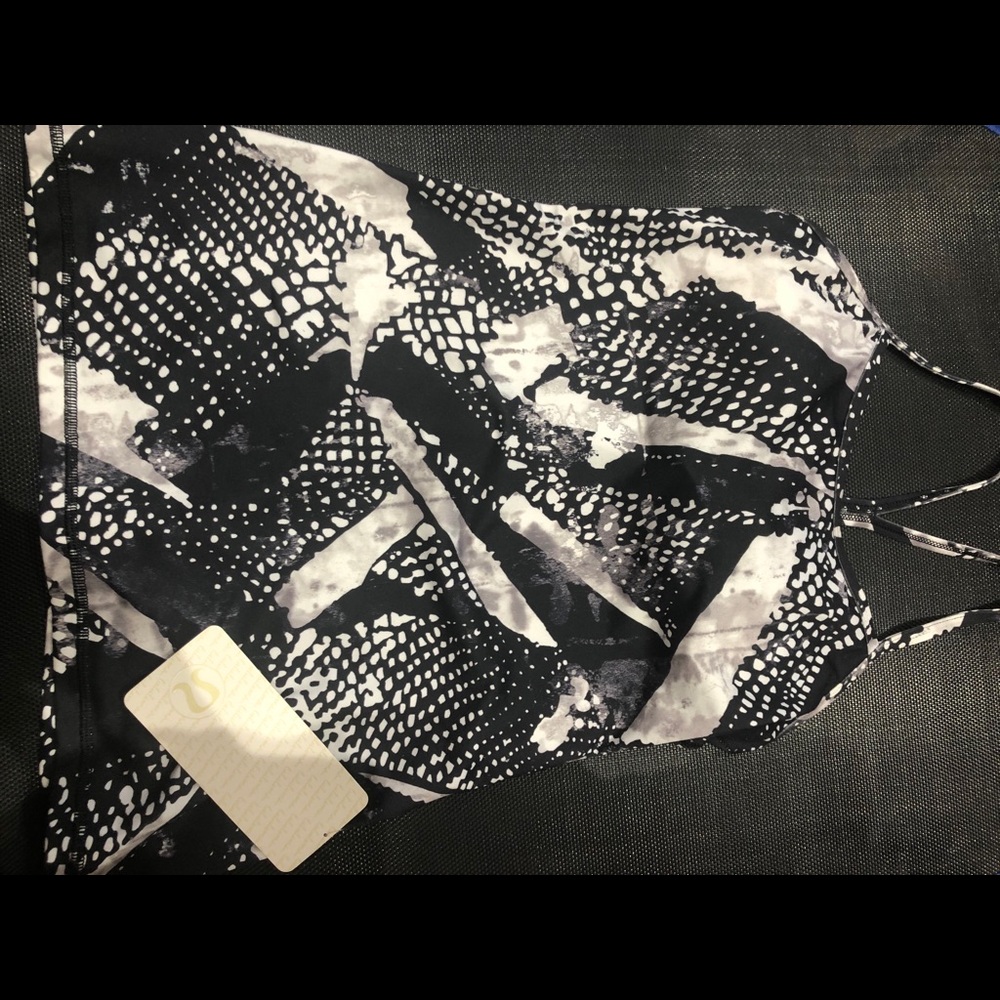 Lululemon Power Y Tank- stylish fitness activewear